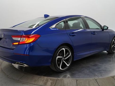 Used 2019 Honda Accord Sport image 7