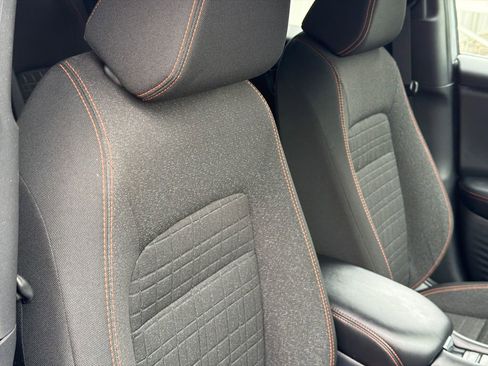 Certified 2025 Honda HR-V Sport image 10