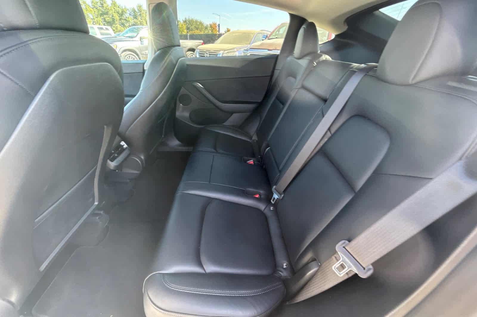 Used 2021 Tesla Model Y Long Range AWD/4WD image 4