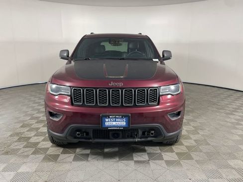 Used 2017 Jeep Grand Cherokee Trailhawk w/ Trailhawk Luxury Group AWD/4WD image 18