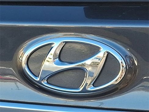 Used 2020 Hyundai Santa Fe SEL w/ Convenience + Premium Package image 30