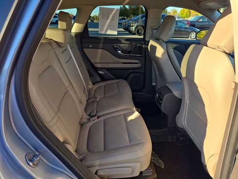 Used 2022 Lincoln Corsair AWD w/ Equipment Group 101A image 38