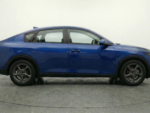 Used 2025 Kia K4 FWD image 11