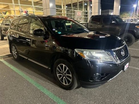 Used 2013 Nissan Pathfinder SV AWD/4WD image 3
