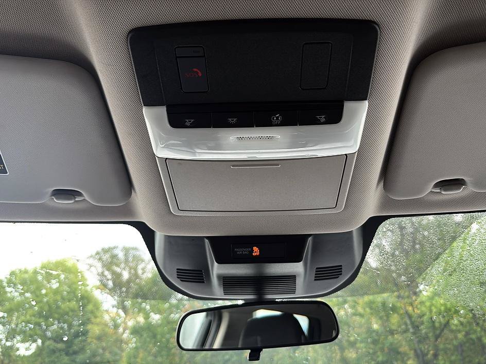 Certified 2025 Nissan Rogue SV FWD image 35