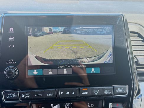 Used 2024 Honda Odyssey Touring image 14