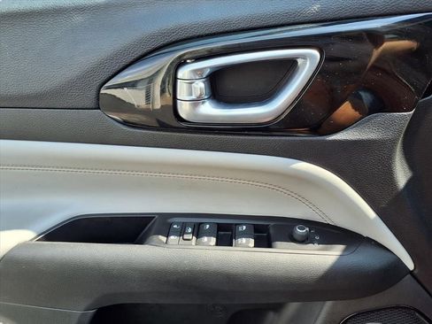 Used 2022 Jeep Compass Limited w/ Sun and Sound Group image 29