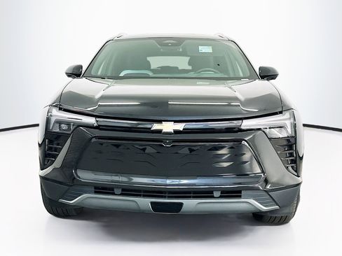 Used 2024 Chevrolet Blazer EV LT AWD/4WD image 2