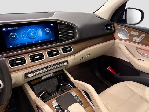 Certified 2020 Mercedes-Benz GLE 450 4MATIC w/ Premium Package image 25