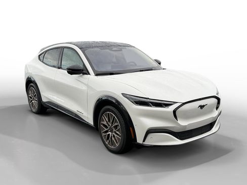 Certified 2024 Ford Mustang Mach-E Premium image 7