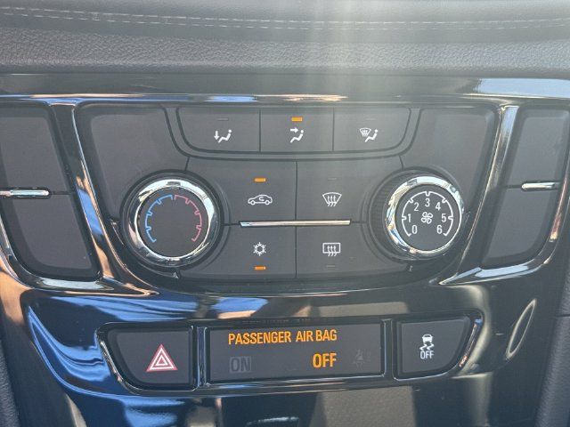 Used 2020 Buick Encore Sport Touring w/ Safety Package FWD image 33