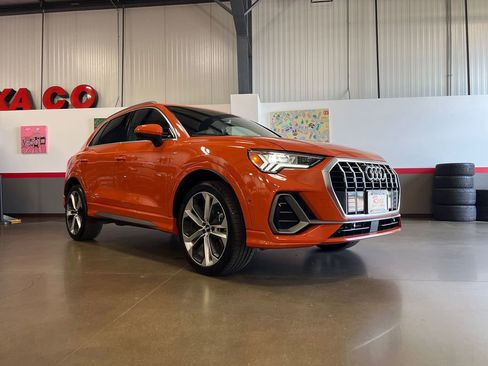 Used 2020 Audi Q3 2.0T Prestige w/ Prestige Package image 48