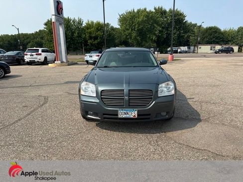 Used 2005 Dodge Magnum R/T AWD/4WD image 2