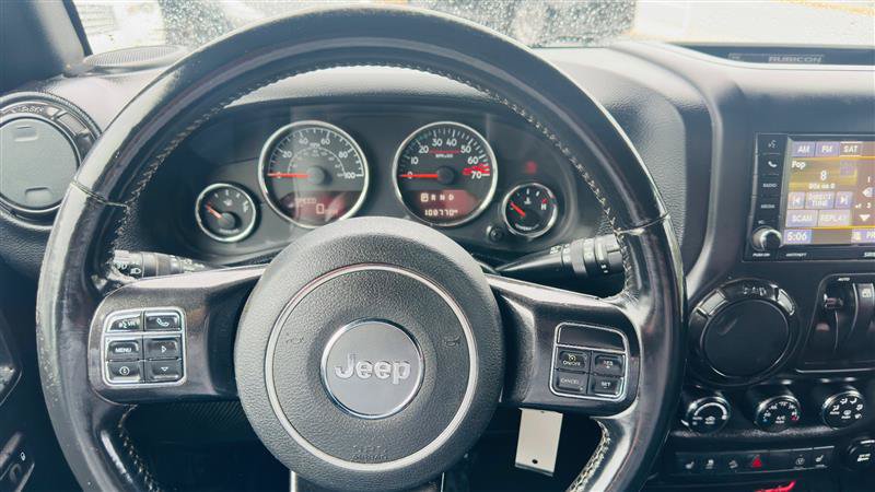 Used 2018 Jeep Wrangler Rubicon AWD/4WD image 37
