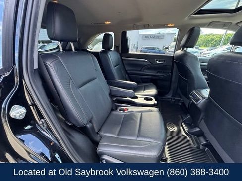 Used 2019 Toyota Highlander Limited AWD/4WD image 24