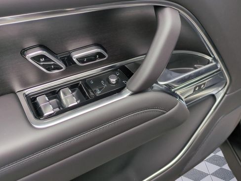 New 2026 Land Rover Range Rover SE AWD/4WD image 12