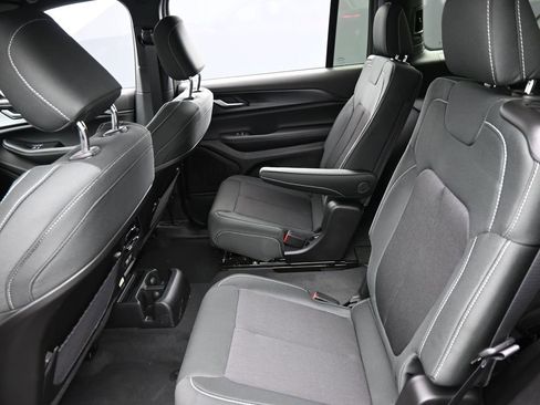 New 2026 Jeep Grand Cherokee L Laredo AWD/4WD image 13