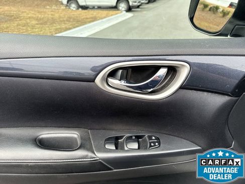 Used 2017 Nissan Sentra SR Turbo w/ SR Midnight Edition image 15