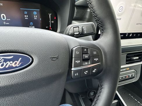 New 2025 Ford Maverick XLT w/ XLT Luxury Package image 24