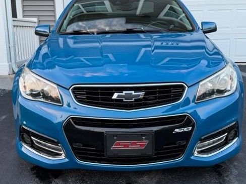 Used 2015 Chevrolet SS RWD image 3