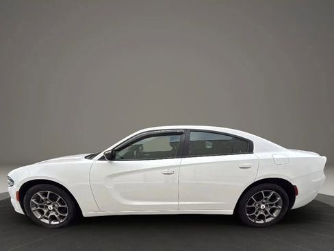 Used 2017 Dodge Charger SE w/ Power Sunroof Group image 8