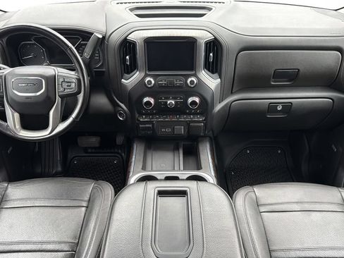 Used 2022 GMC Sierra 3500 Denali w/ Denali Black Diamond Edition AWD/4WD image 15