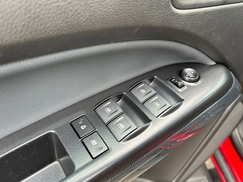 Used 2021 Chevrolet Colorado Z71 w/ Safety Package image 23