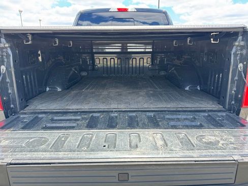 Used 2016 Ford F150 XLT w/ Equipment Group 302A Luxury AWD/4WD image 39