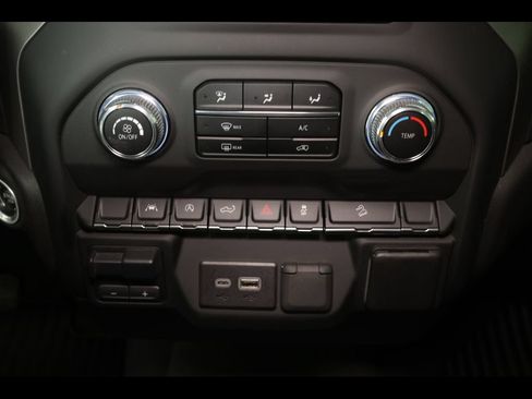 Certified 2025 Chevrolet TrailBlazer LT FWD image 30