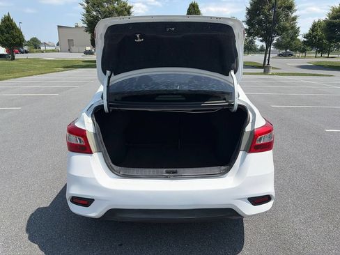 Used 2017 Nissan Sentra SV FWD image 12
