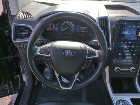 Used 2024 Ford Edge SEL w/ Convenience Package image 17