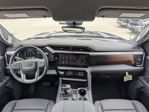 New 2026 GMC Sierra 1500 Denali w/ Technology Package image 18