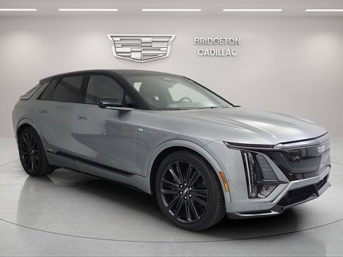 New 2026 Cadillac Lyriq V w/ LPO, Floor Liner Package image 9