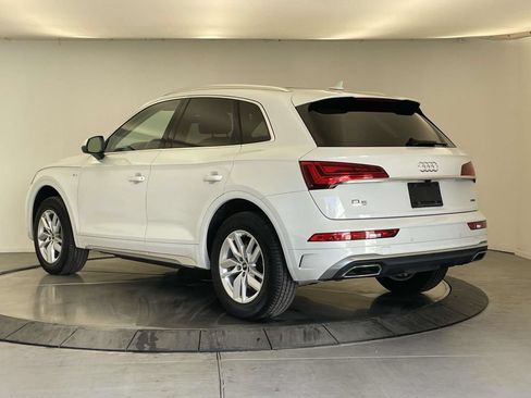 Used 2023 Audi Q5 2.0T Premium w/ Convenience Package AWD/4WD image 3