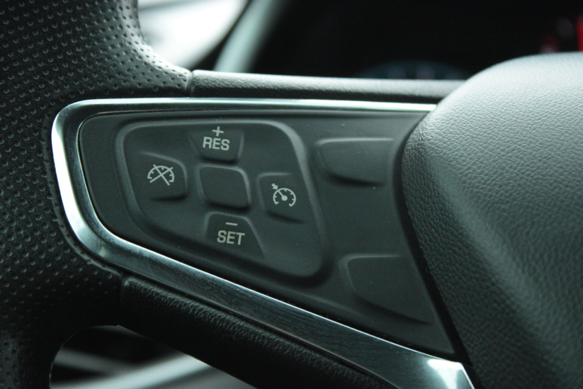 Used 2021 Chevrolet Malibu LS FWD image 27