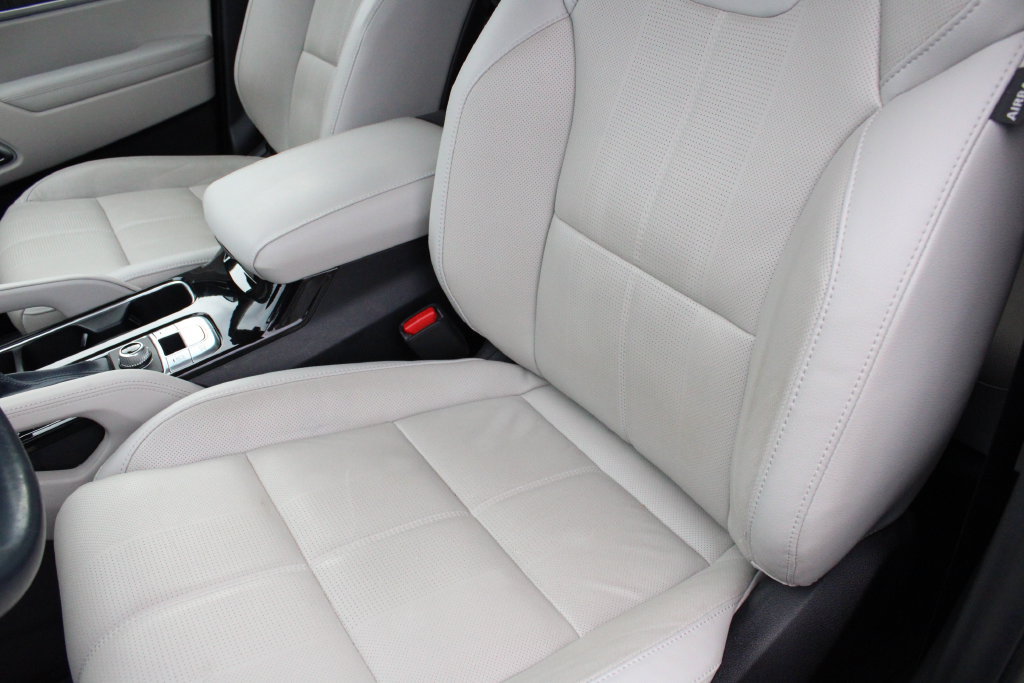 Used 2023 Kia Telluride SX AWD/4WD image 7