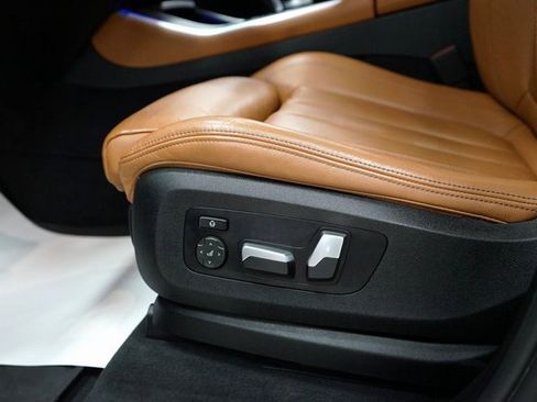 Used 2022 BMW X5 xDrive40i w/ Premium Package image 30