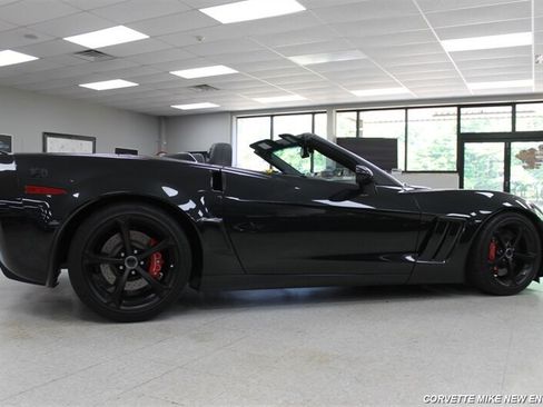 Used 2012 Chevrolet Corvette Grand Sport w/ 3LT Preferred Equipment Group RWD image 33