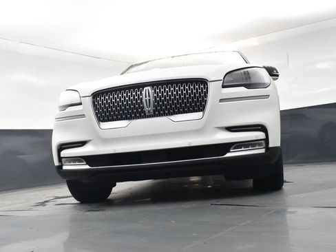 Used 2020 Lincoln Aviator Reserve w/ Elements Package Plus image 22