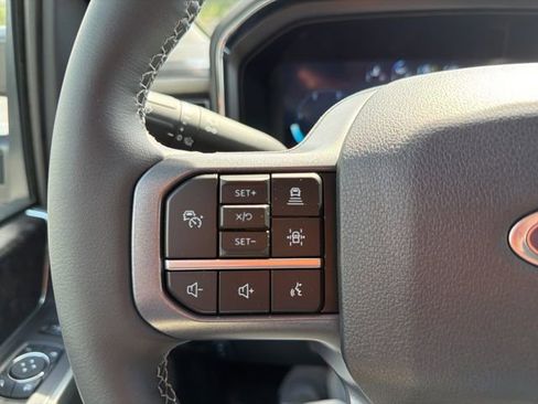 New 2026 Ford F250 Lariat w/ Black Appearance Package AWD/4WD image 5
