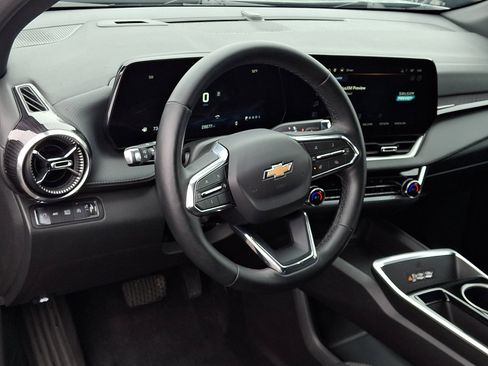 Used 2025 Chevrolet Equinox LT w/ Convenience Package II image 25