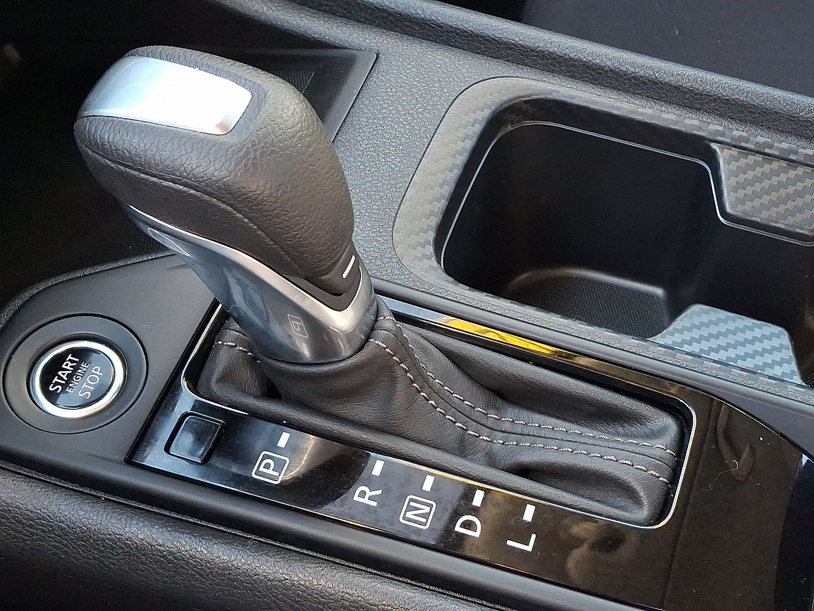 Used 2024 Nissan Sentra S FWD image 14