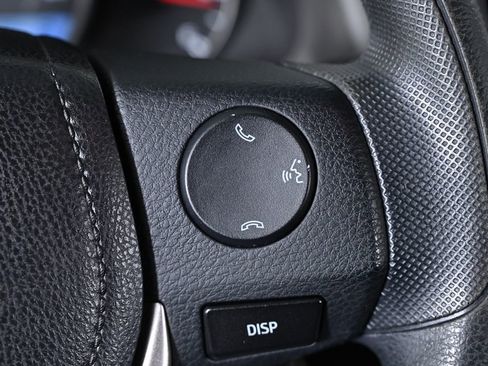 Used 2016 Toyota RAV4 LE FWD image 13