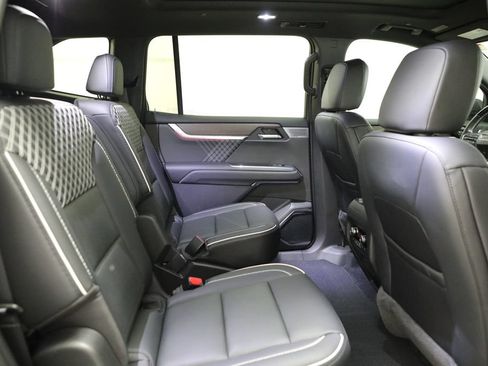 Used 2024 GMC Acadia Denali w/ Super Cruise Package AWD/4WD image 14