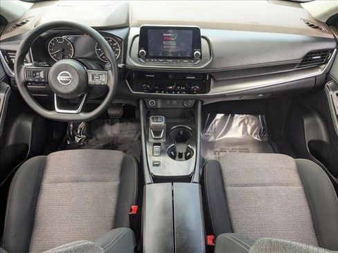Used 2021 Nissan Rogue SV FWD image 18