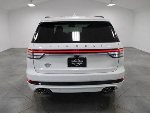 Used 2023 Lincoln Aviator Reserve w/ Jet Appearance Package image 8