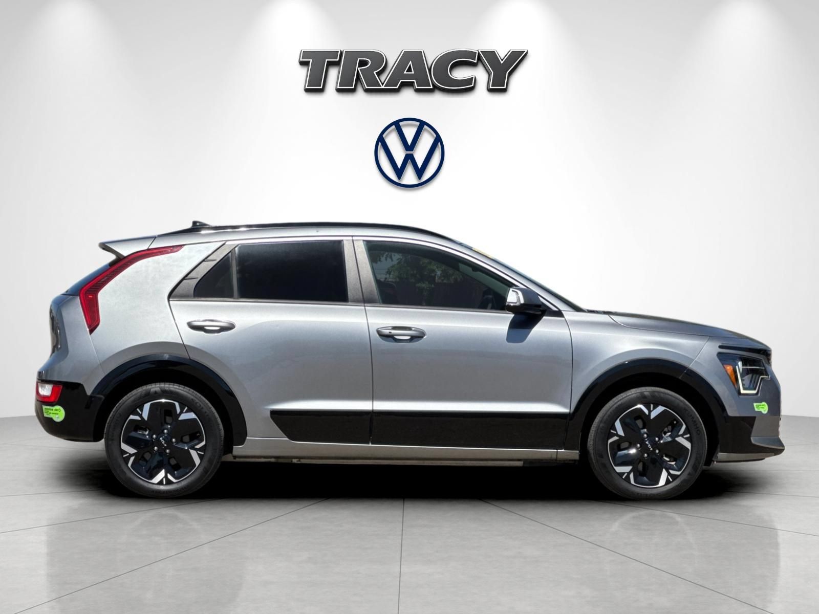 Used 2023 Kia Niro Wind FWD image 3