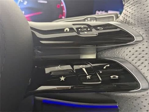 Certified 2025 Mercedes-Benz GLS 450 4MATIC image 26