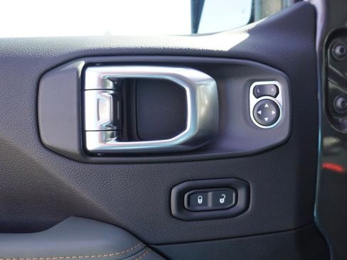 New 2026 Jeep Gladiator Mojave image 11