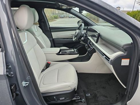 New 2026 Hyundai Tucson Limited image 11